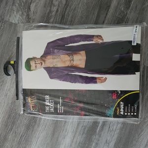 The Joker - Purple Jacket (no tattoo)